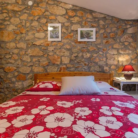 Nonna Stara Guest house *