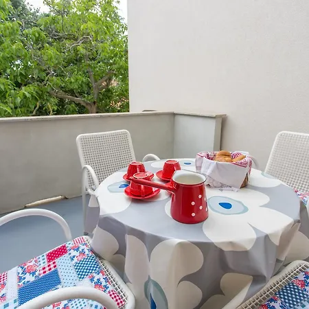 Nonna Stara Guest house Polje (Krk)