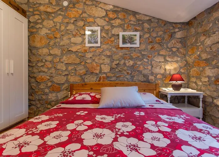 Nonna Stara Guest house 3*