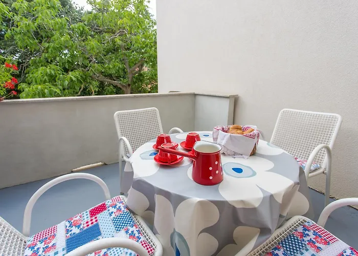 Nonna Stara Guest house Polje (Krk)